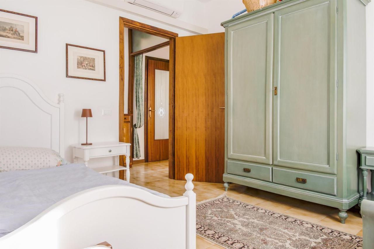 Villa Carini With 3000 Mq Garden & Heated Pool Castelnuovo del Garda Exterior foto